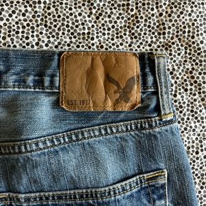 Men’s American Eagle Jeans.